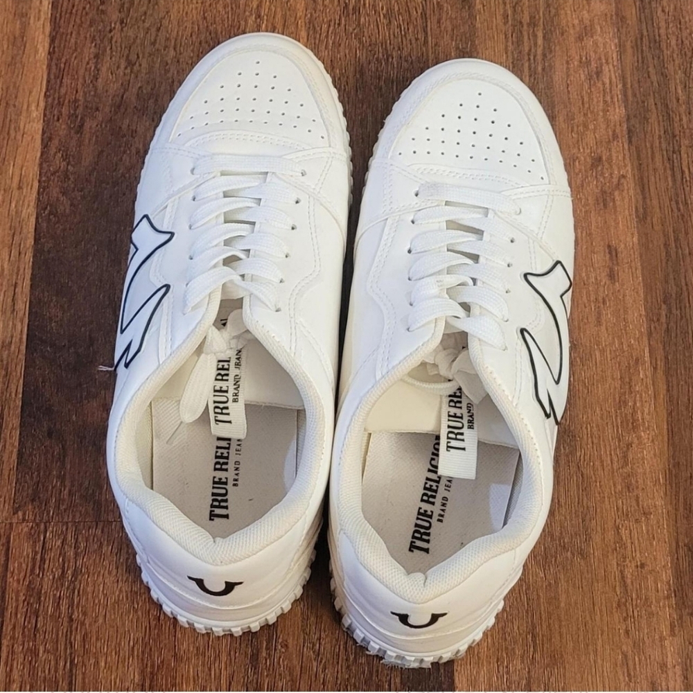 True Religion white NEVER WORN sneakers